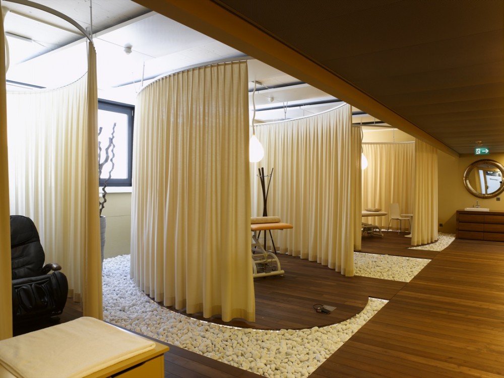 Google EMEA Engineering Hub / Camezind Evolution