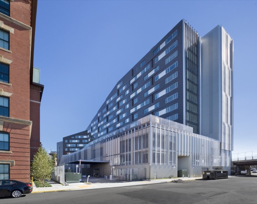 Macallen Building Condominiums / office dA