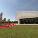 Orchid House / Andres Remy Arquitectos