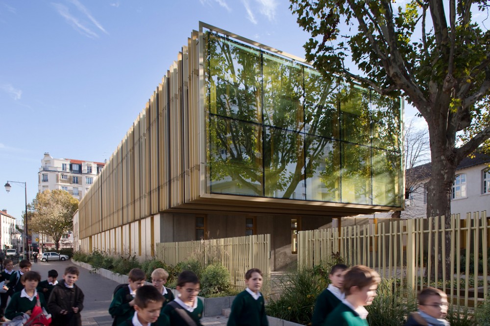Twin extentions of 2 elementay schools in Courbevoie / BP Architectures