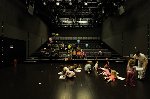 3LHD_086_Zagreb_Dance_Center_photo_by_Sandro_Lendler_30 © Sandro Lendler