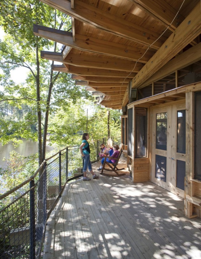 Camp Twin Lakes treehouse / Lord, Aeck & Sargent