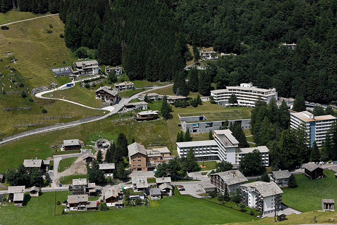Villa Vals / SeARCH & CMA