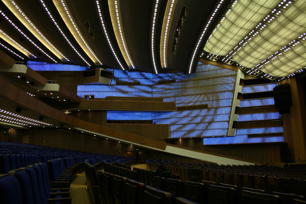 Reconstruction of Kremlin Concert Hall / OTASH studio