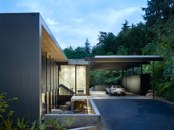 Mercer Island House © Benjamin Benschneider