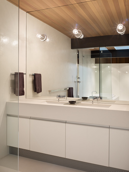 Mercer Island House © Benjamin Benschneider