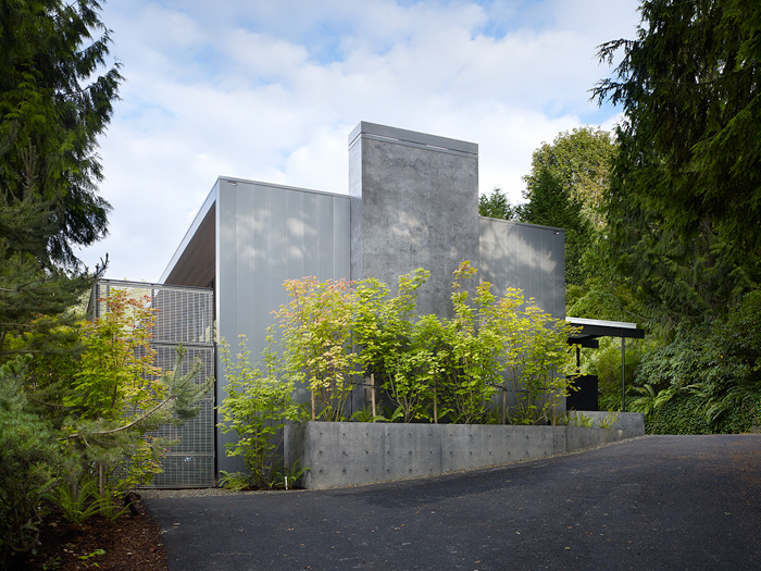 Mercer Island House © Benjamin Benschneider