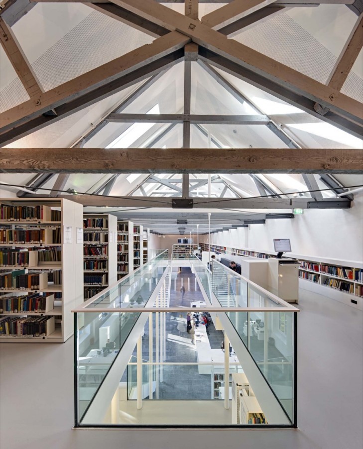 University library Utrecht / Grosfeld van der Velde Architecten