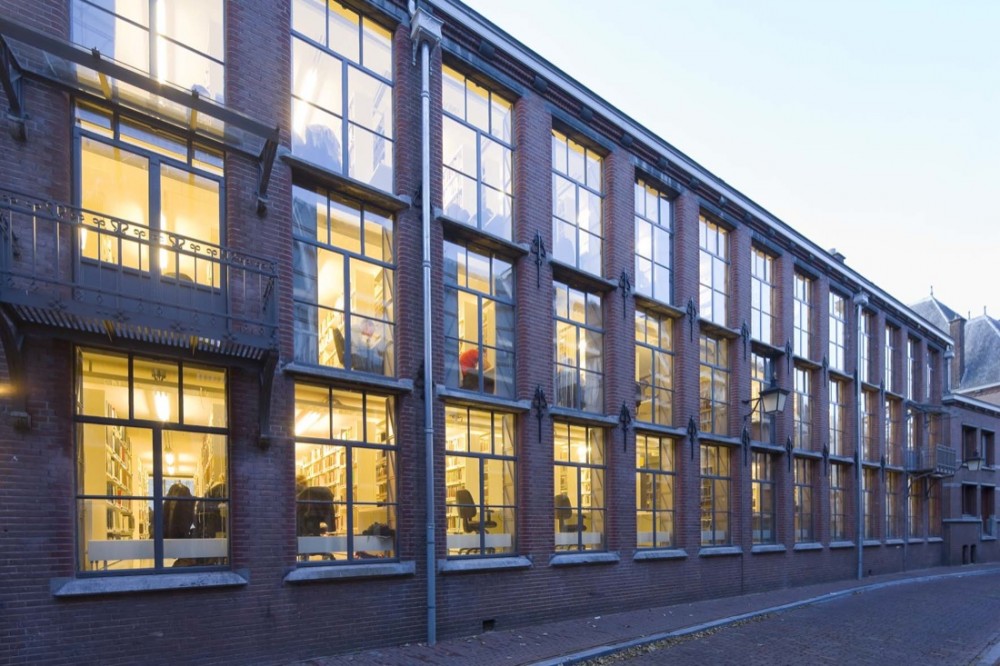 University library Utrecht / Grosfeld van der Velde Architecten