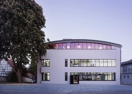 01 Facade © Constantin Mayer