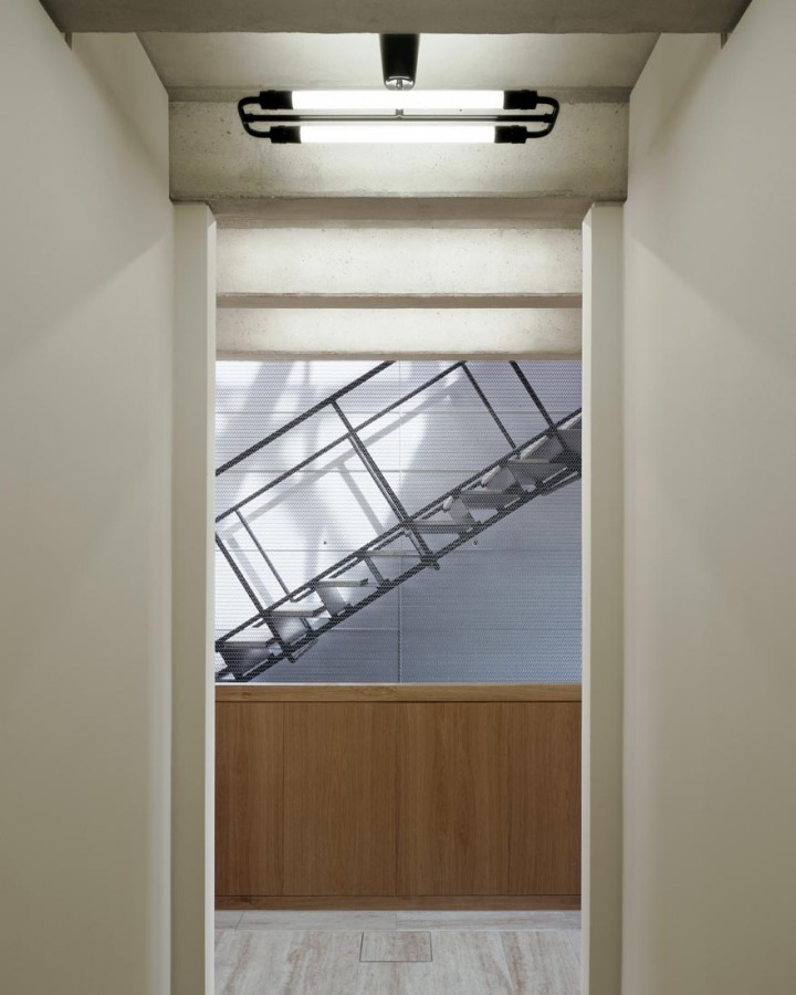 09 Corridor © Constantin Meyer