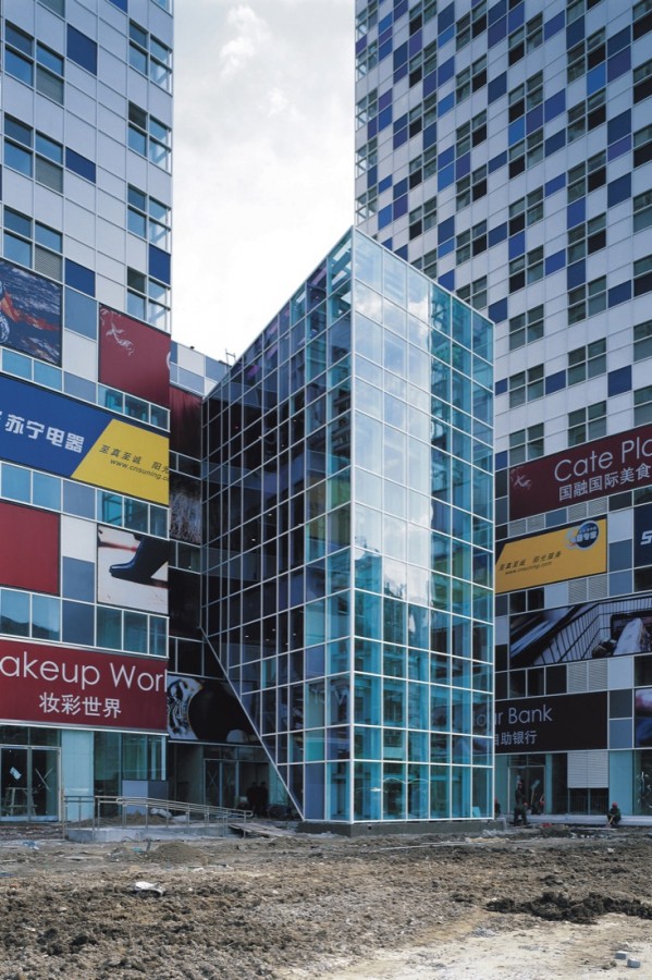 E-01 E-01
