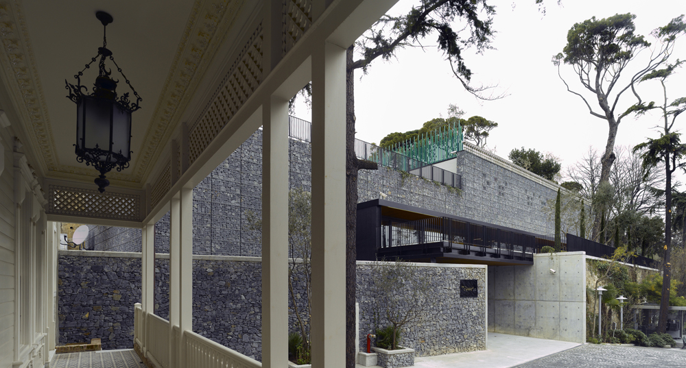 01entrance01 © Cemal Emden