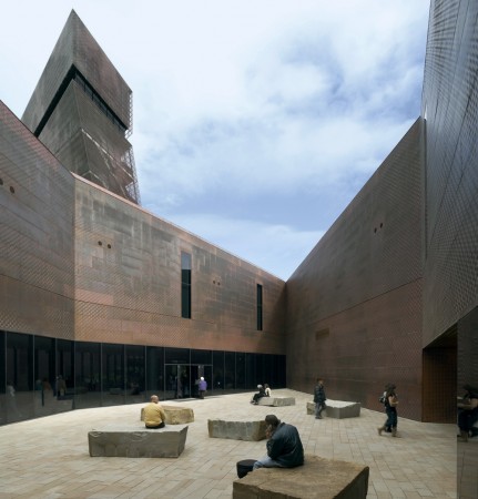 043(9781)-349 de Young Museum / Herzog & de Meuron © Duccio Malagamba