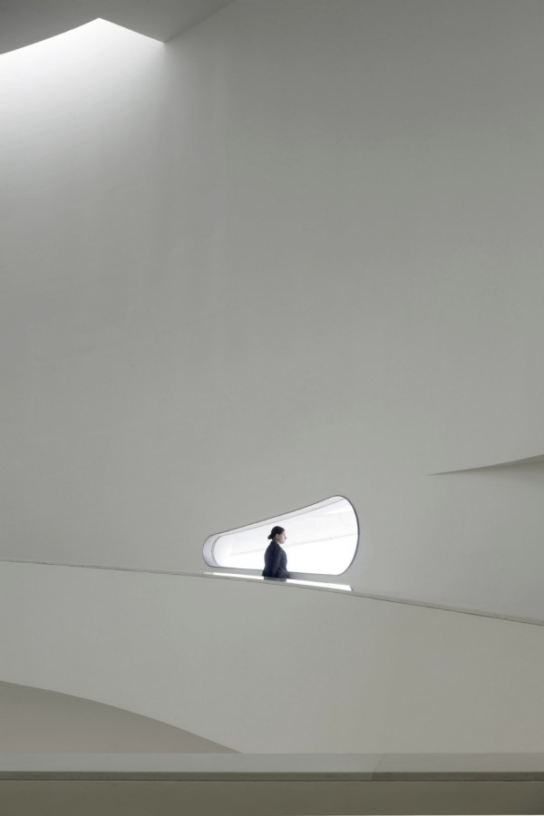 074(7924)-432 Ibere Camargo Building / Alvaro Siza © Duccio Malagamba