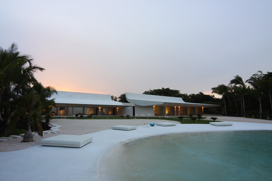House in Casa de Campo / A-cero