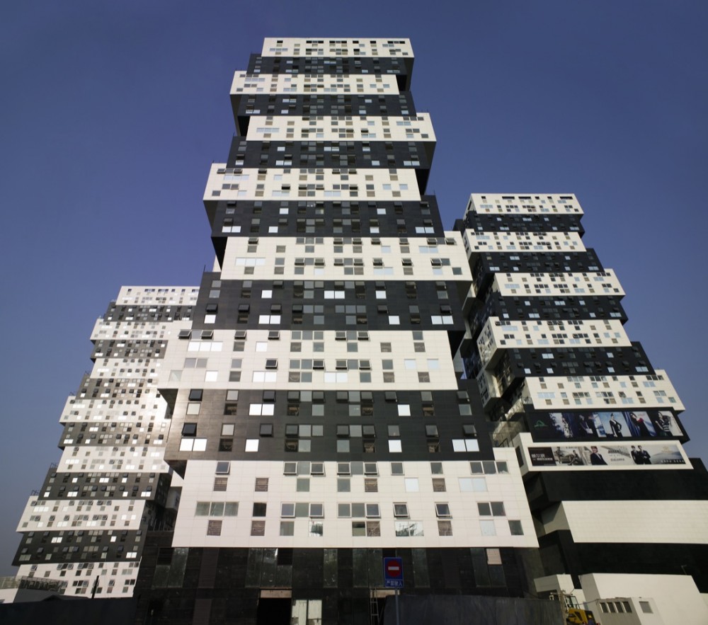 Bumps / SAKO Architects