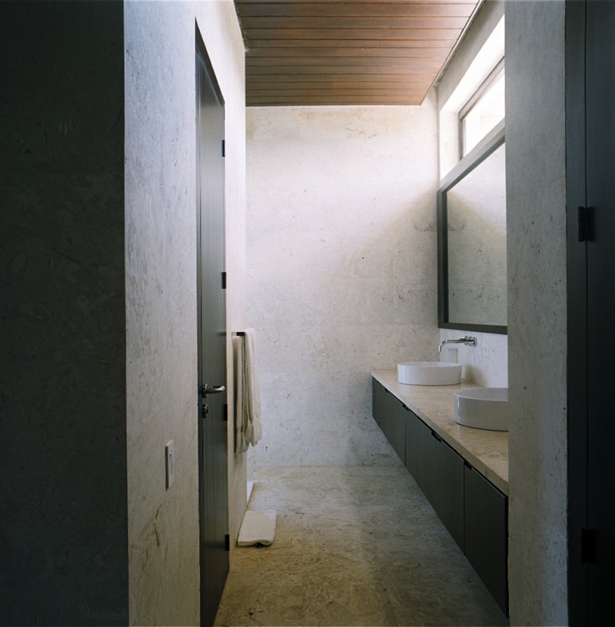 11c-suite-R26-S1-0010 © Hilary Ferris White