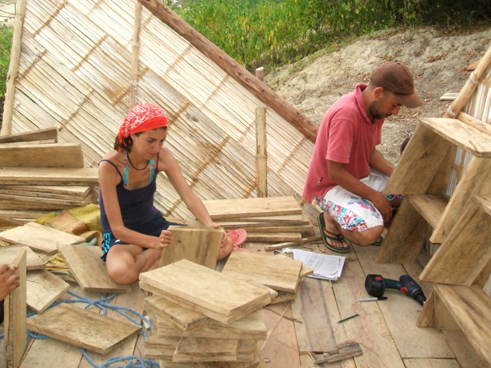 1262743176-029-construccion-mueble construction process