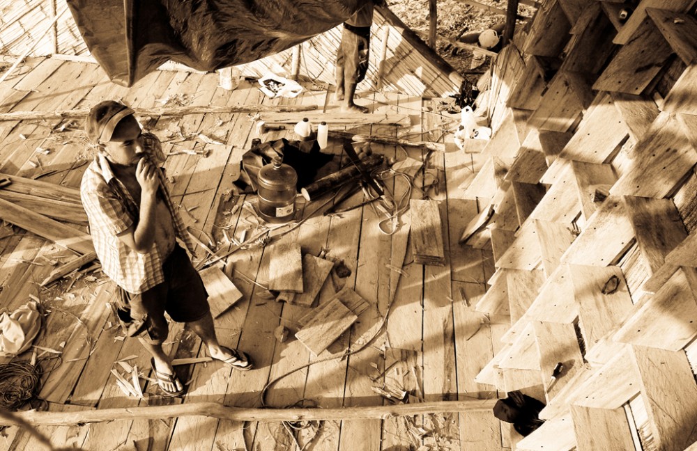1262743227-032-construccion-mueble construction process