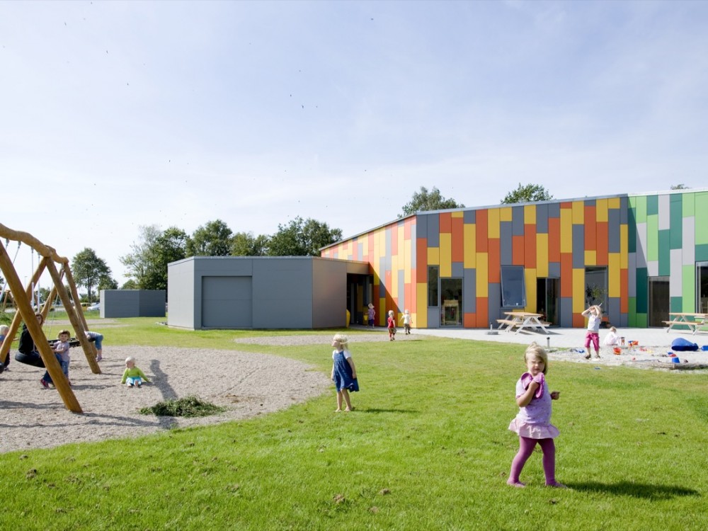 Lucinahaven Toulov Childcare / CEBRA