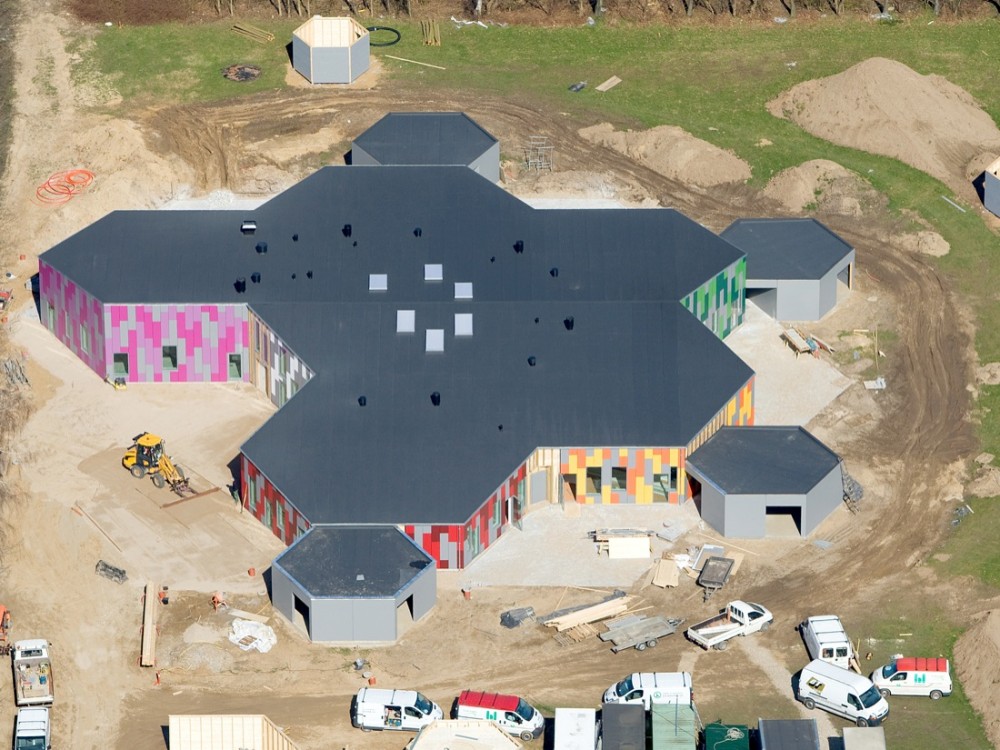 Lucinahaven Toulov Childcare / CEBRA