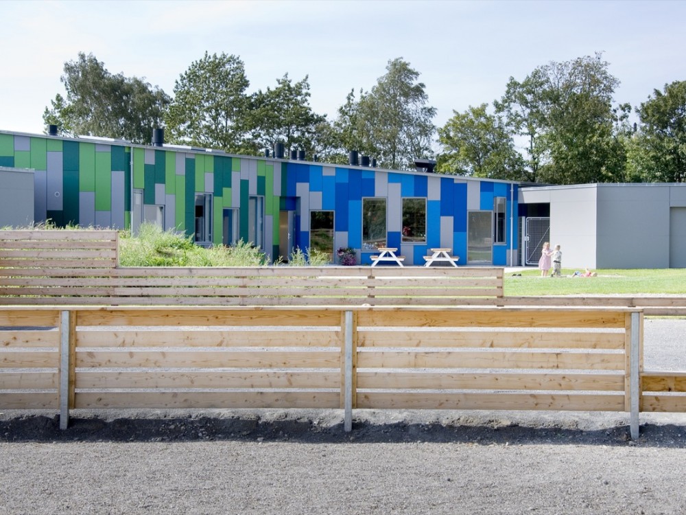 Lucinahaven Toulov Childcare / CEBRA