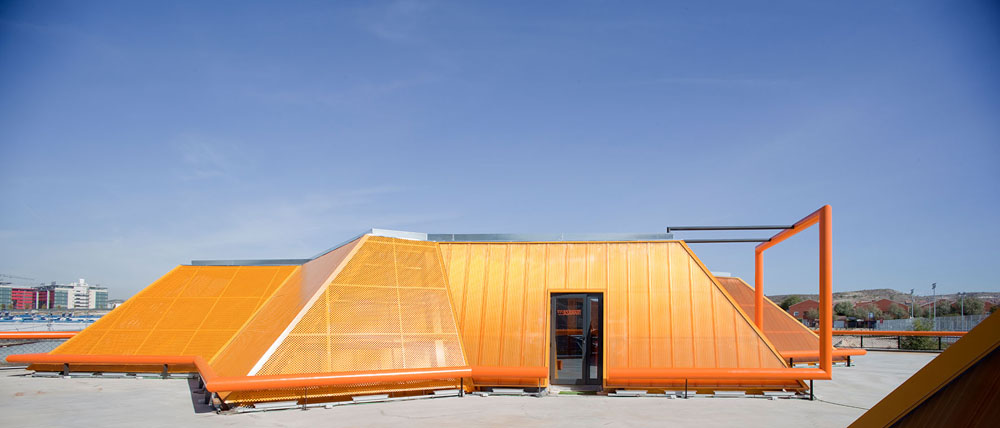 Rivas Vaciamadrid Youth Center / Mi5 Arquitectos
