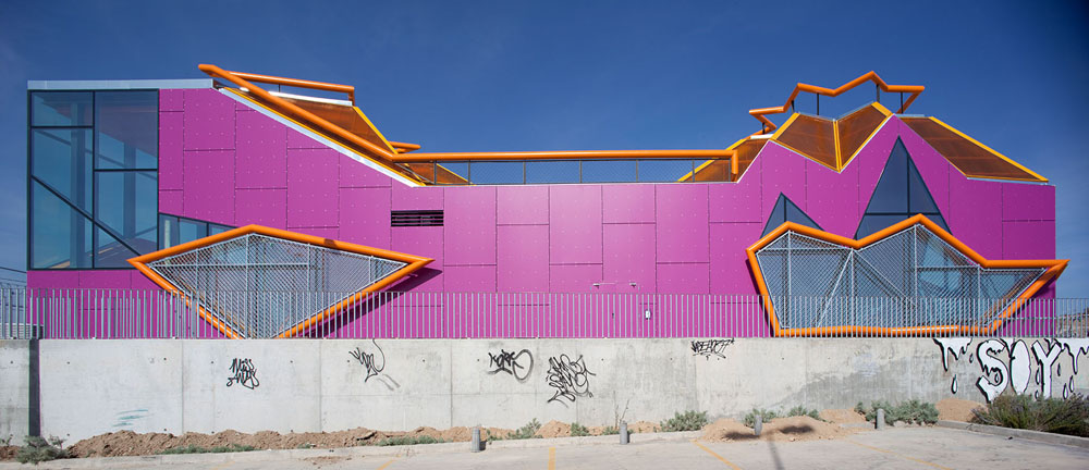 Rivas Vaciamadrid Youth Center / Mi5 Arquitectos