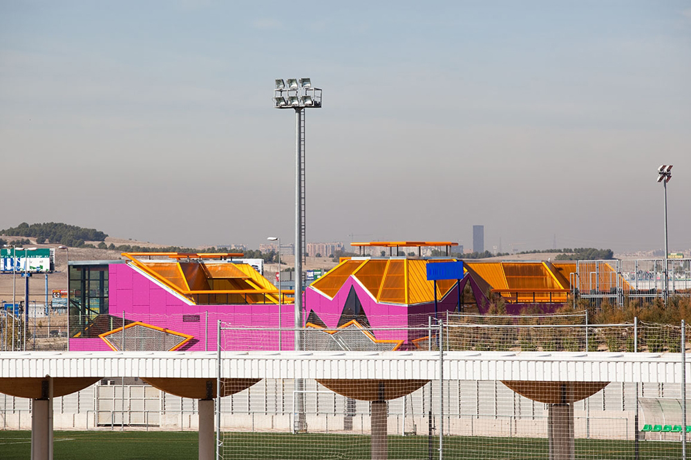 Rivas Vaciamadrid Youth Center / Mi5 Arquitectos