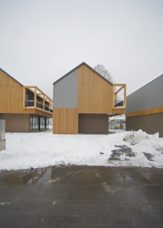 OFIS_2007-2010_Backbone_ Village houses_05