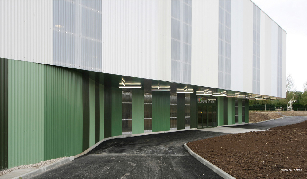 Bowling Pitch / Chartier/Dalix Architects