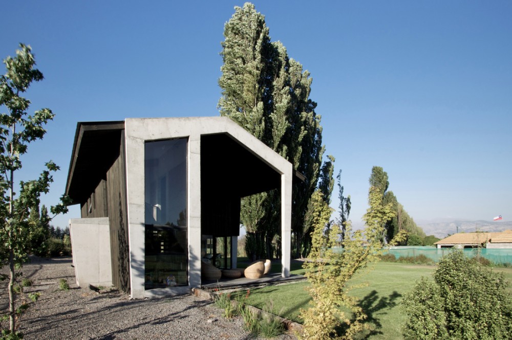 House in Colina / OPA