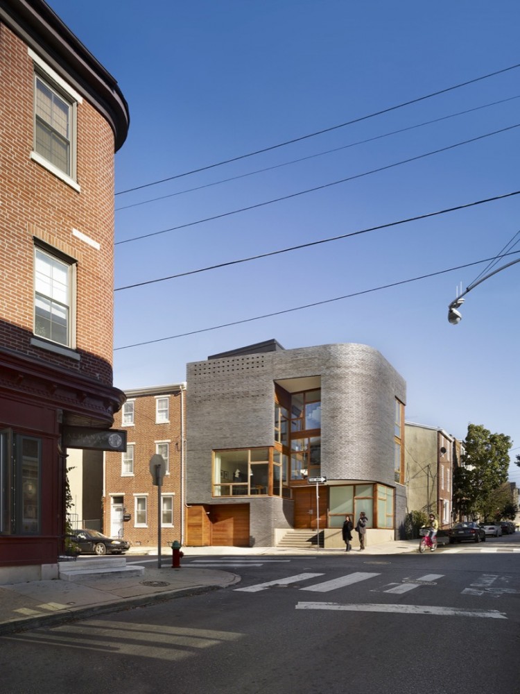 Split Level House / Qb Design