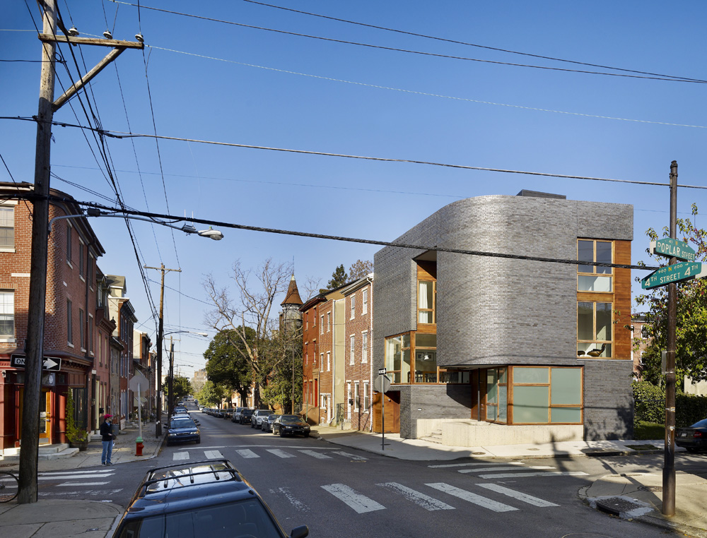 Split Level House / Qb Design