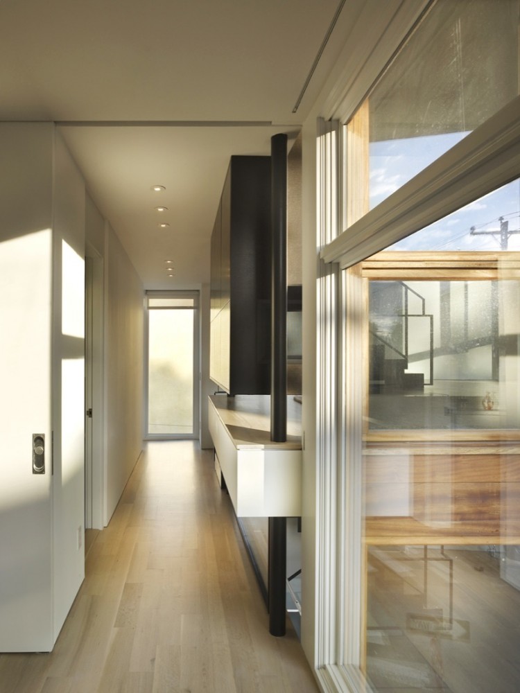 Split Level House / Qb Design