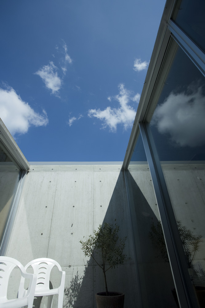 MON Factory/House / EASTERN Design Office