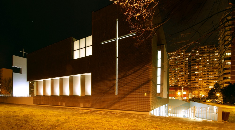 Parish Church of St Luke the Evangelist / Roman Vukoja & Robert Kriznjak