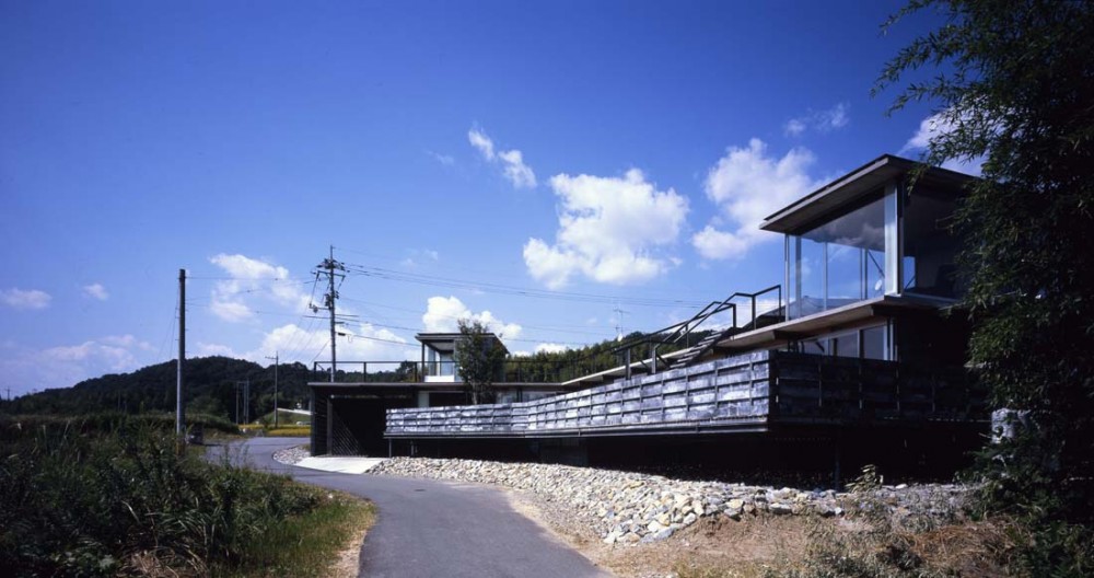 Hover House / naf architect & design
