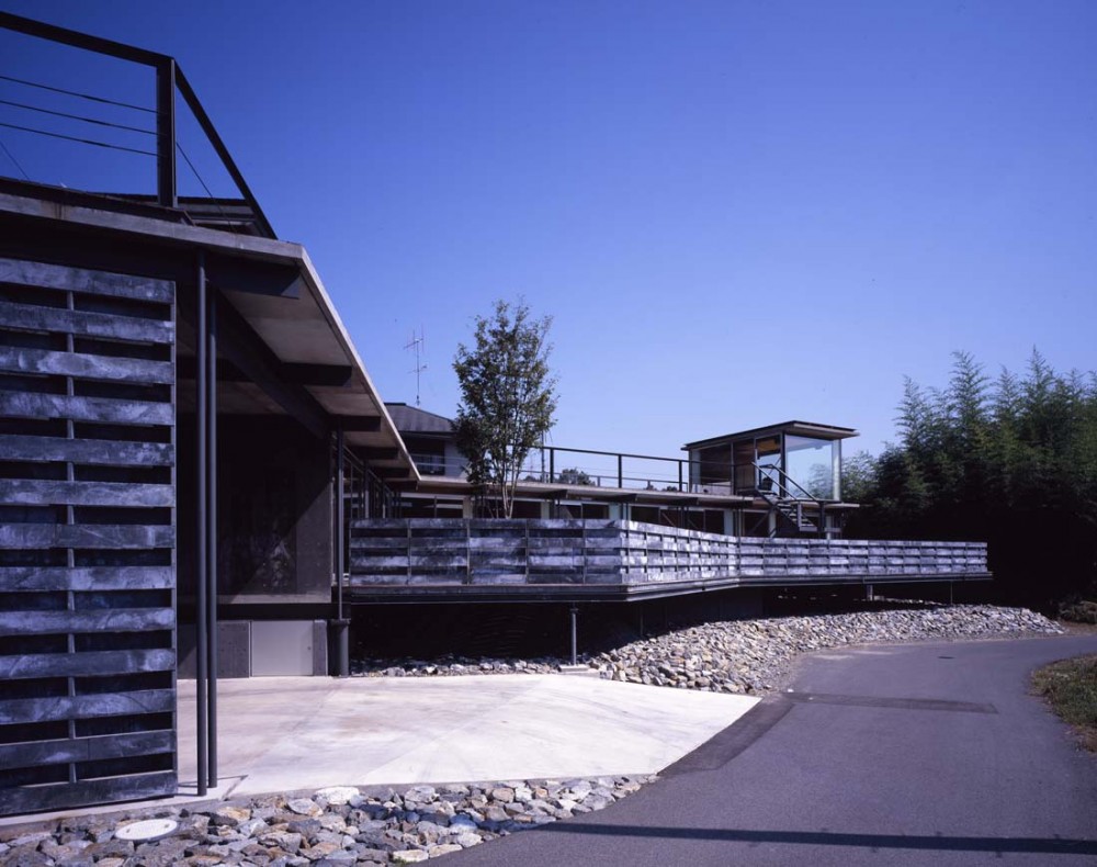 Hover House / naf architect & design