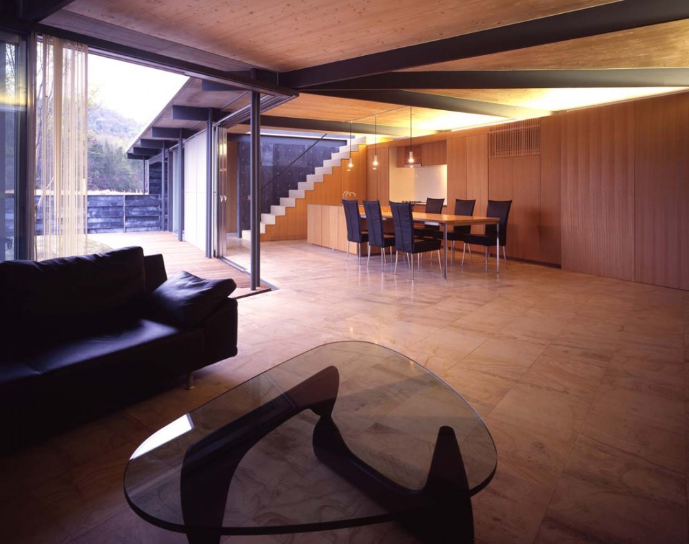 Hover House / naf architect & design