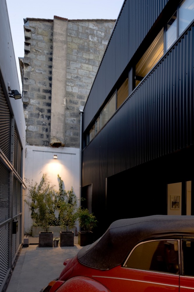 Big Black House / FABRE/deMARIEN architectes