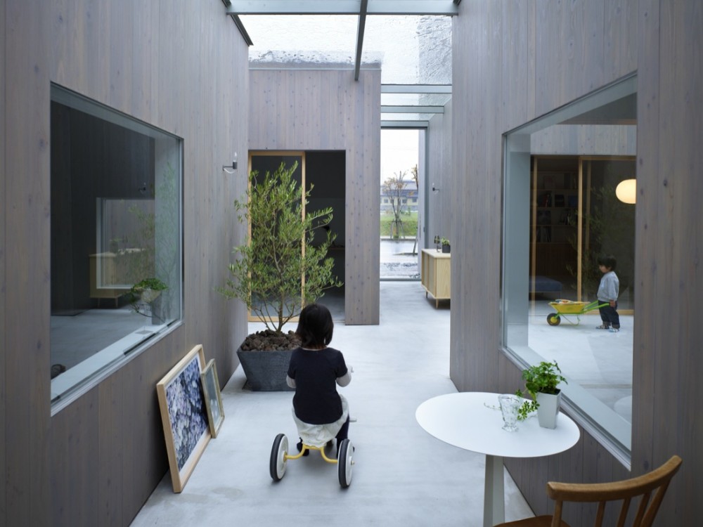 House in Buzen / Suppose Design Office