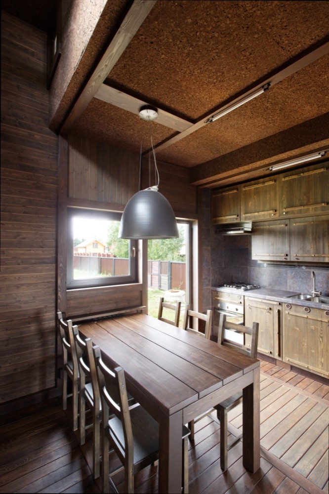 Volga House / Peter Kostelov