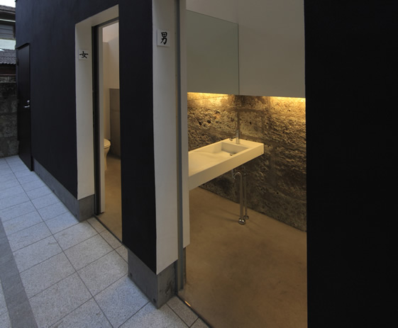 lavatories5 lavatories5