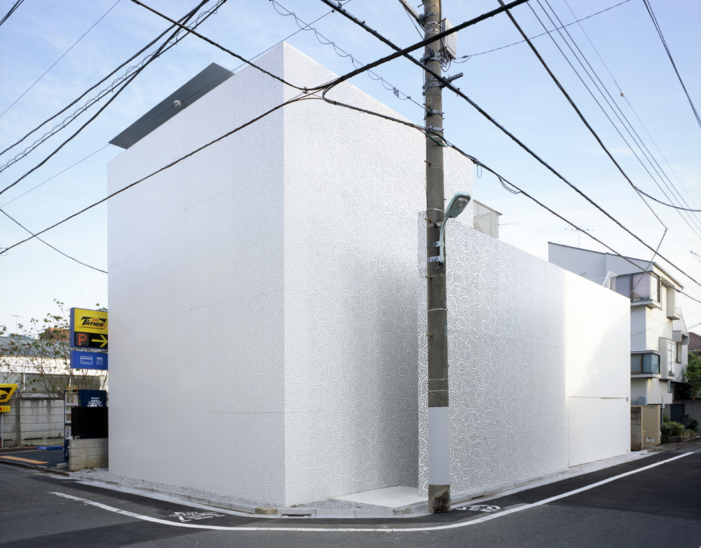 Sakura - Mount Fuji Architects Studio © Ryota Atarashi