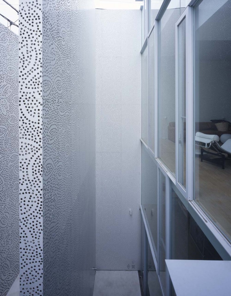 Sakura - Mount Fuji Architects Studio © Ryota Atarashi