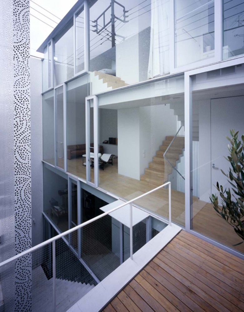 Sakura - Mount Fuji Architects Studio © Ryota Atarashi