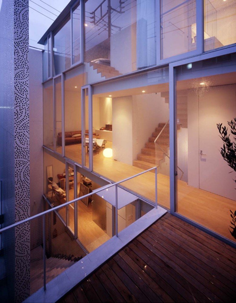 Sakura - Mount Fuji Architects Studio © Ryota Atarashi