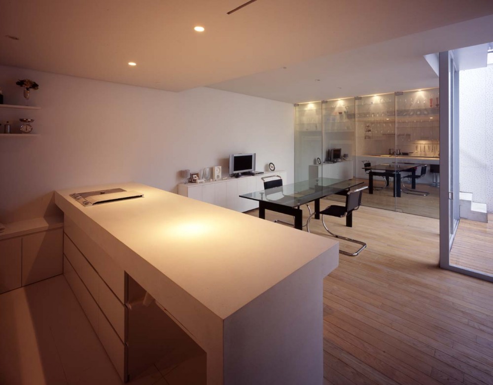 Sakura - Mount Fuji Architects Studio © Ryota Atarashi